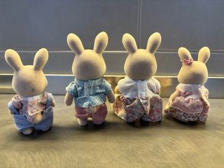Sylvanian Families Coniglio Latte Famiglia