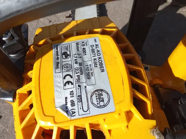 Motosierra de gasolina