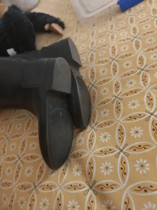 Botas de agua negras niño