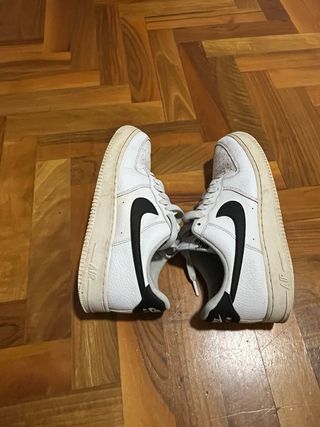 Nike Air Force 1 Bianche e Nere
