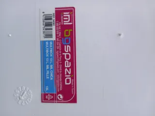 Caja de almacenaje rosa y blanca