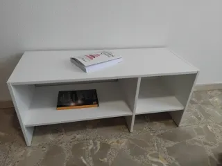 Mesa auxiliar blanca Ikea