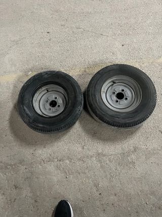 Neumáticos para remolque