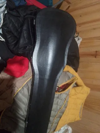 Violín con funda y arco