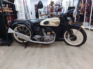 Royal Enfield Bullet Monocilíndrica OHV