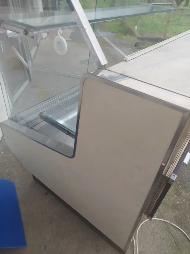 Vitrina expositora refrigerada