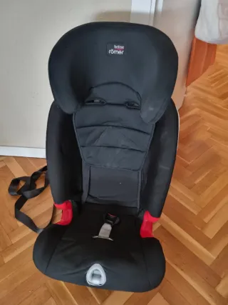 Silla coche Britax Römer negra