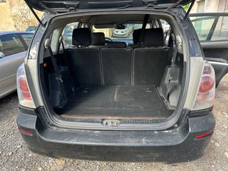 Toyota Corolla verso 2005