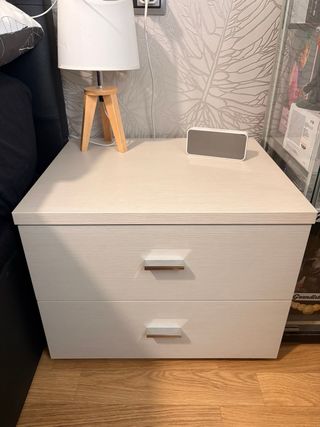 Mesita de noche blanca/gris