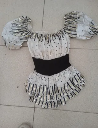 Traje de Carnaval Dorado y Blanco