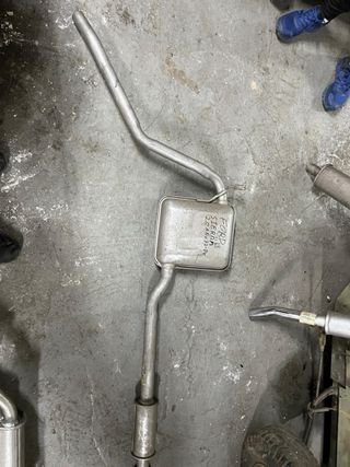 Tramos de escape de vehículos clásicos