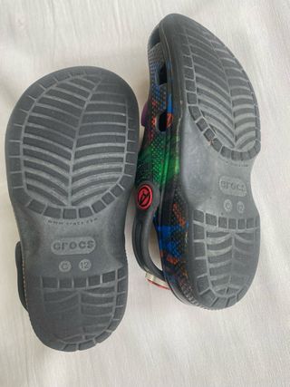 Crocs Infantiles Avengers Talla 30-32