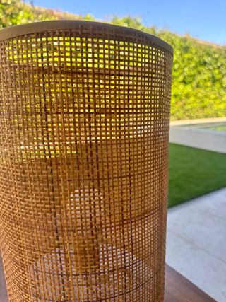 Lámpara de ratán grande