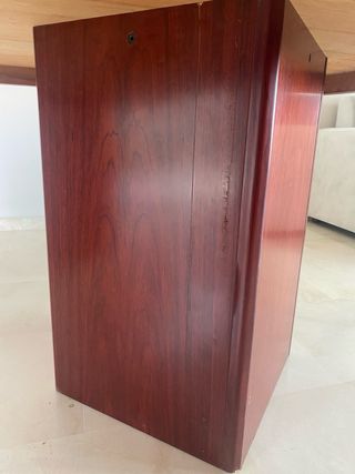 Mesa de juntas madera marrón