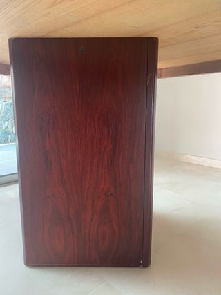 Mesa de juntas madera marrón