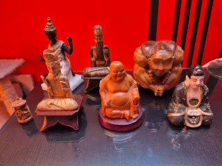 Figuras Budistas Madera, Porcelana, Resina