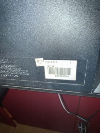 Yamaha PSR-E333 + Soporte