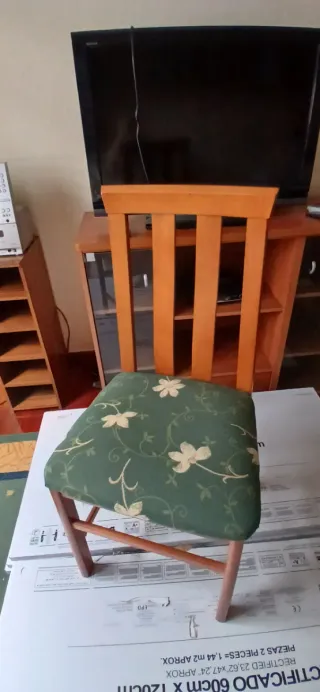 ALFOMBRA, SILLAS, AMACA DE MADERA PERFECTO ESTADO