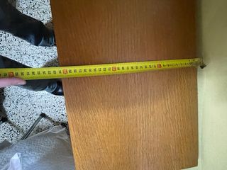 Armario de madera con cajones