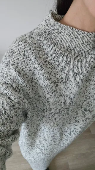 Vestido punto Zara blanco y gris en talla M.