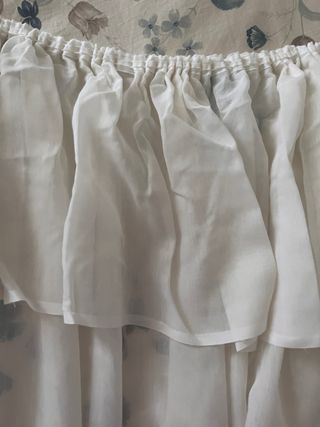 Coppia Tende Bianche con balza e ricamo in fondo