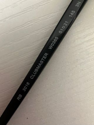 Gafas de Sol Ray-Ban Clubmaster Negras y Doradas