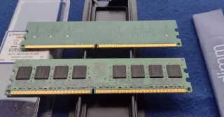 2x Módulos RAM Kingston KVR667D2N5/1G