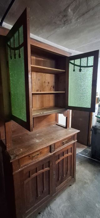 Mueble de cocina antiguo madera y cristal