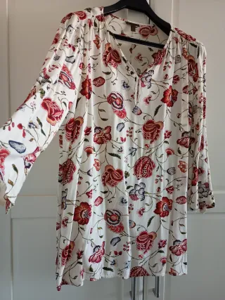 Blusón estampado floral Cortefiel