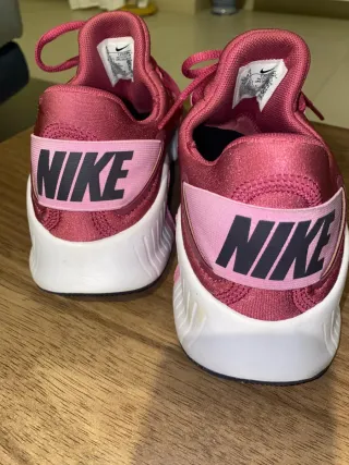 Scarpe Nike Rosa Donna metcon 4 colore borgogna