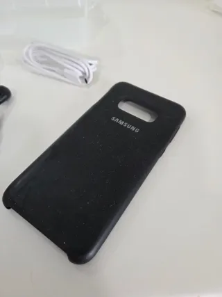 SAMSUNG GALAXY S10e