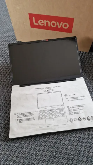 Portátil Lenovo Nuevo