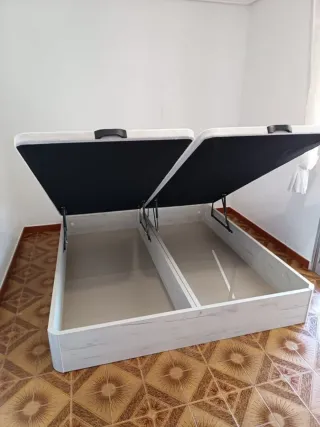 Canapés, Colchones, cabezales, Mesitas