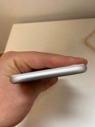 iPhone SE 2020 blanco