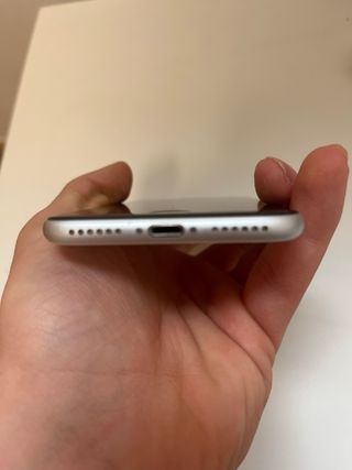 iPhone SE 2020 blanco
