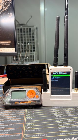 Flipper Zero Transparente + Módulo Marauder ESP32