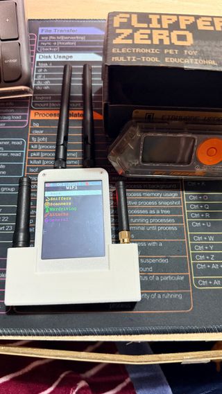 Flipper Zero Transparente + Módulo Marauder ESP32