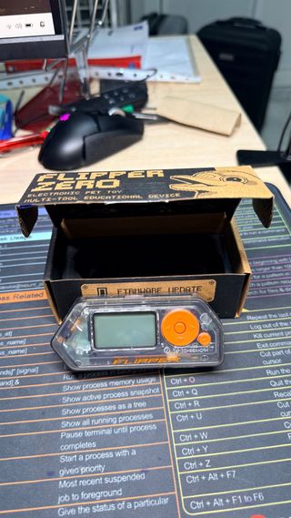 Flipper Zero Transparente + Módulo Marauder ESP32