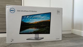 Dell UltraSharp U2515H 25” QHD + Cables Incluidos