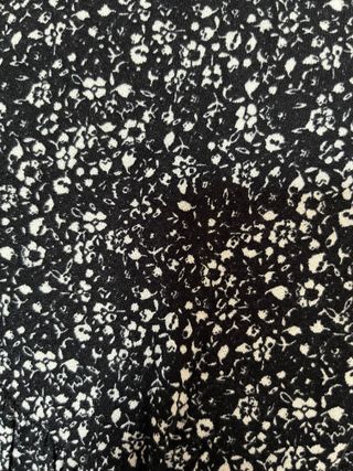 Vestido floral Pull&Bear negro