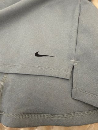 Sudadera / top Nike a estrenar