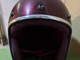 Casco Jet con Visera Burbuja, hay que pulirlo.