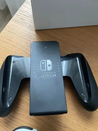 Nintendo Switch + Hogwarts Legacy