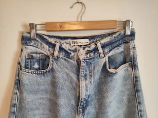 Pantalón vaquero ancho Zara roto rodilla