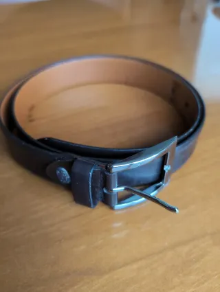 Cinturón Burberry Piel Marrón. Talla 90