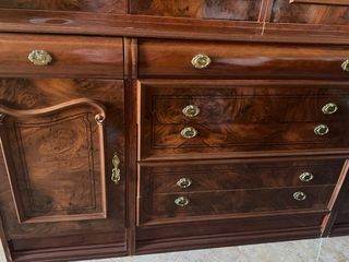 Vitrina aparador madera y cristal