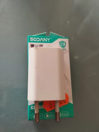 Cargador Genérico USB Blanco