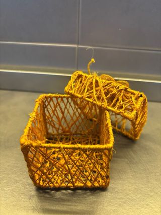 Scatola regalo artigianale in paglia