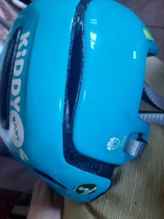 Seggiolino Bici Anteriore Guppy con caschetto baby