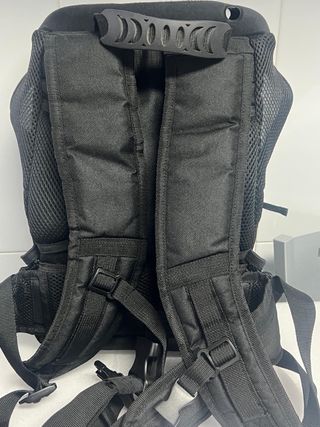 Mochila para concentrador de oxígeno portátil.